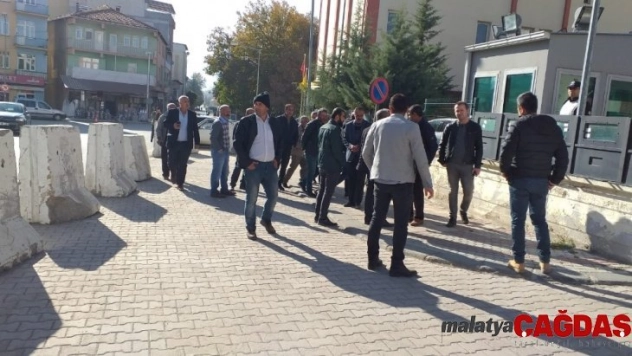 Çekler karşılıksız çıkınca suç duyurusunda bulundu