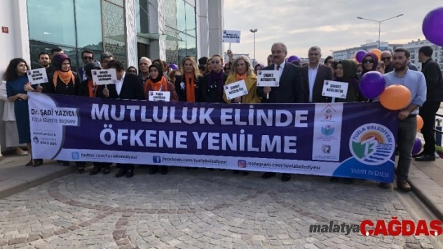 Tuzla'da' Kadına  şiddete hayır' yürüyüşü havadan görüntülendi