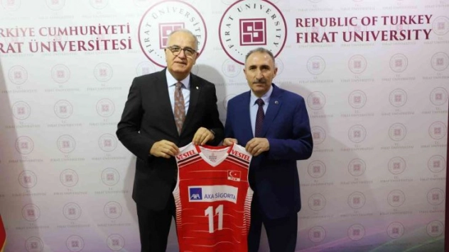 TVF Başkanı Üstündağ, rektör Göktaş ile bir araya geldi