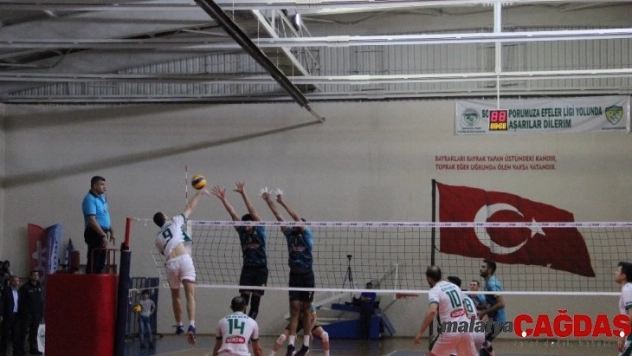 TVF Erkekler 1. Lig: Solhanspor: 3 - Niksar Bld: 1