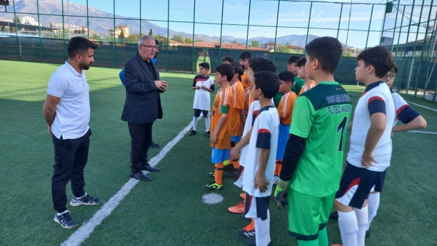 U17 Gençler Futbol Ligi'nde Sezon Sona Erdi...