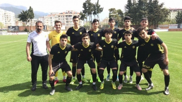U17'den ligde kalma adına önemli galibiyet