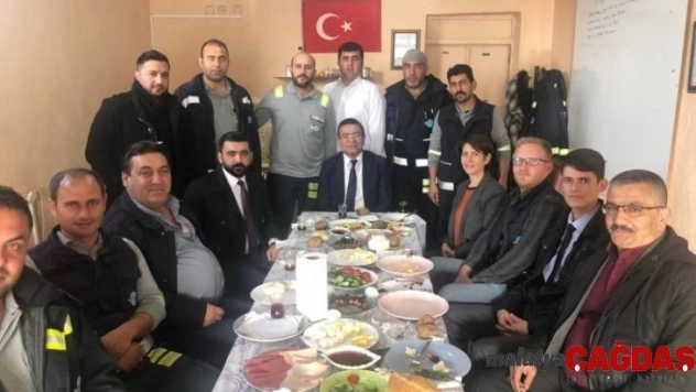 Uçmazbaş, Kadınhanı'nda arıza bakım çalışanlarıyla buluştu