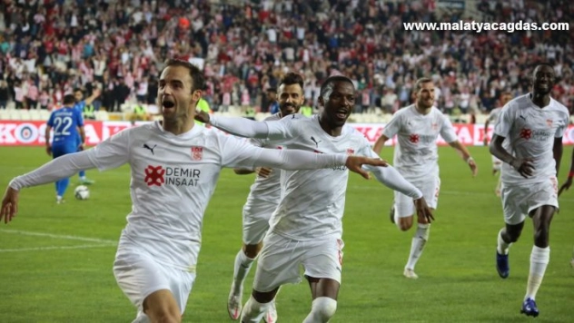 UEFA Avrupa Konferans Ligi: Sivasspor: 1 - Dinamo Batumi: 1 (Maç sonucu)