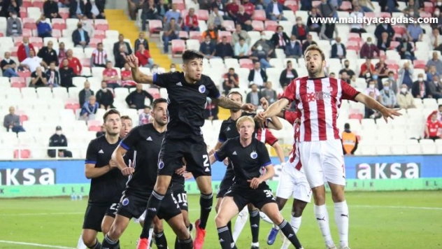 UEFA Avrupa Konferans Ligi: Sivasspor: 1 - Kopenhag: 2 (Maç sonucu)