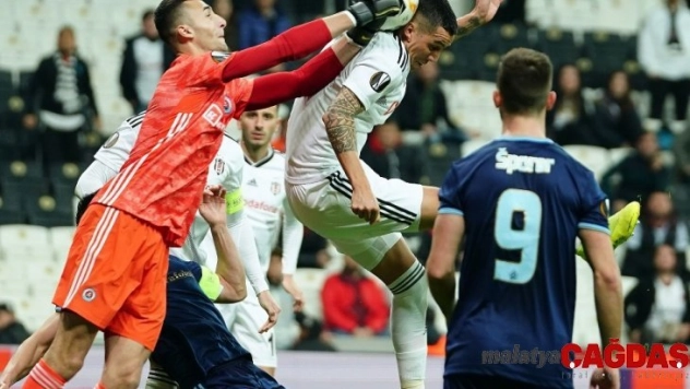 UEFA Avrupa Ligi: Beşiktaş: 2  - Slovan Bratislava: 1 (Maç sonucu)