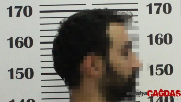 Ukrayna'da ülkeye kaçak girişleri organize ettiği belirlenen Türk vatandaşı tutuklandı