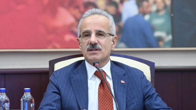 Ulaştırma Bakanı Uraloğlu: Ulaşımda herhangi bir hasar yok