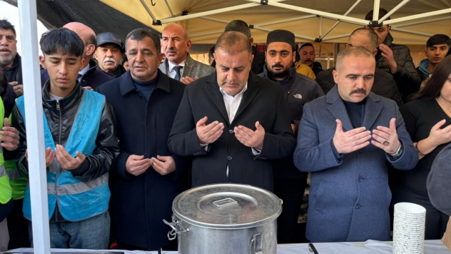 Ülkü Ocakları'ndan Miraç Kandili'nde Aşure İkramı