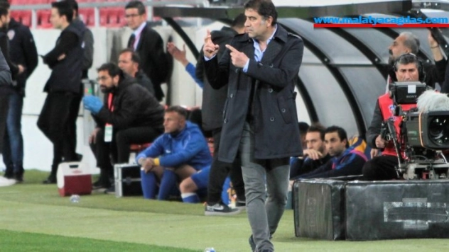 Ünal Karaman: 'Şampiyonluğa oynayan kadroya verdiğim emekle, küme düşme potasındaki takıma vereceğim emek arasında hiçbir fark yok'