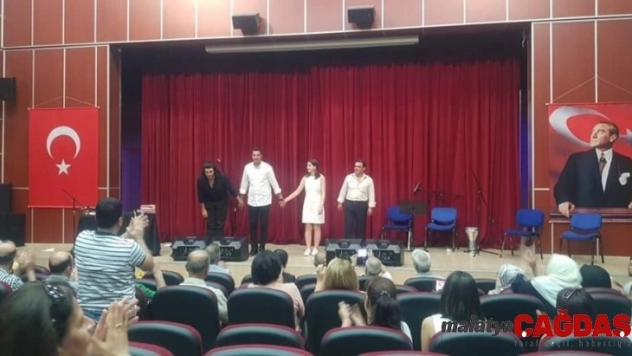 Üniversite öğrencisinin kitabı ders konusu oldu