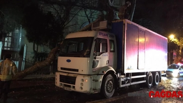 Üsküdar'da korkutan kaza