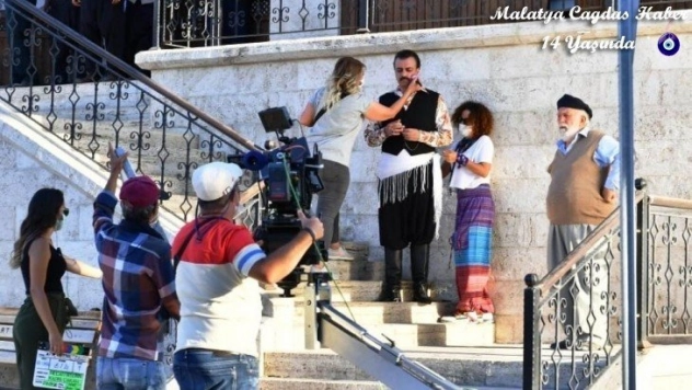 Usta oyuncu Halil Kumova hayatını kaybetti