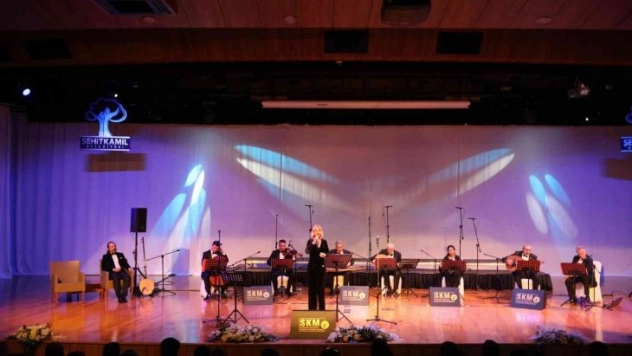 Usta sanatçı besteleriyle anıldı