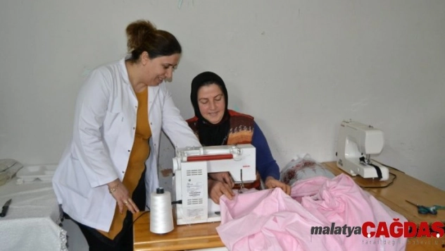 Ustalar kursiyerlerle buluşuyor