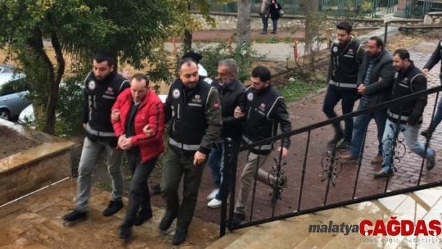 Usulsüz sağlık raporu operasyonunda 5 tutuklama