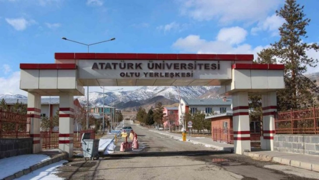 Uygulamalı Bilimler Fakültesi öğrencilerinden şaka gibi dava