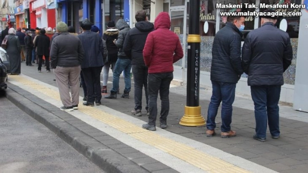 Uygun fiyatlı et kuyruğu pandemiyi unutturdu