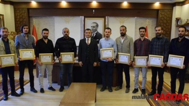 Uyuşturucu ile mücadele eden polislere başarı belgesi verildi