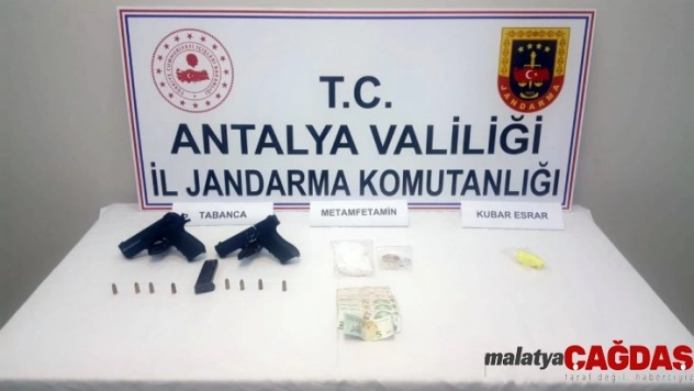 Uyuşturucu ile yakalanan şahıs adli kontrol şartıyla serbest bırakıldı