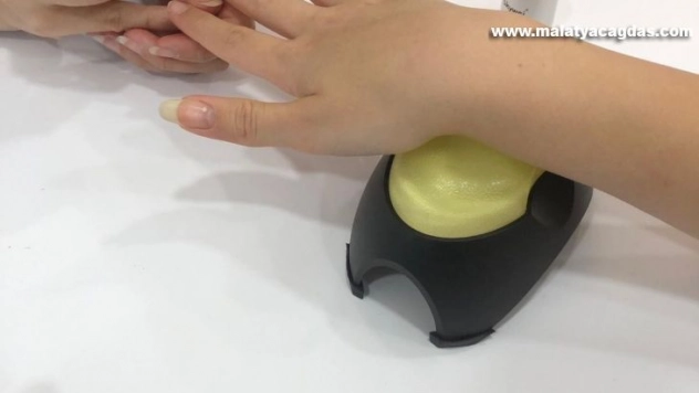 Uzmanından kadınlara protez tırnak önerisi