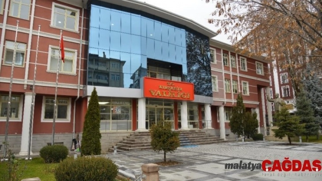 Vali Akın, 'Halk Toplantısı'nda Kırşehirlileri dinledi