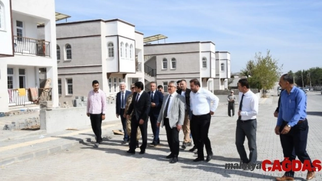 Vali Aykut Pekmez, Samsat afet konutlarını inceledi
