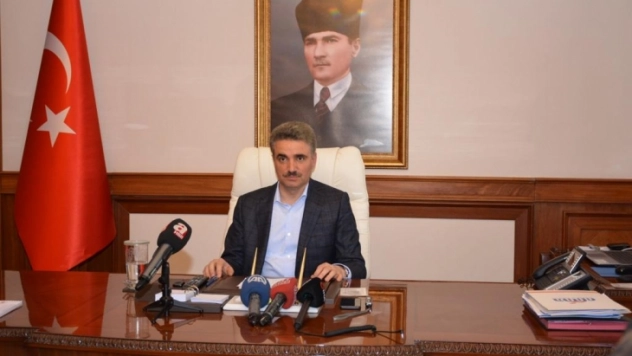 Vali Baruş, Basın Mensuplarına Açıklama Yaptı