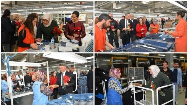 Fabrikada Çalışan Kadınların Günlerini Kutladı