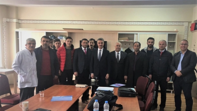 Vali Baruş, Hasan Akbudak İMKB Lisesini Ziyaret Etti 