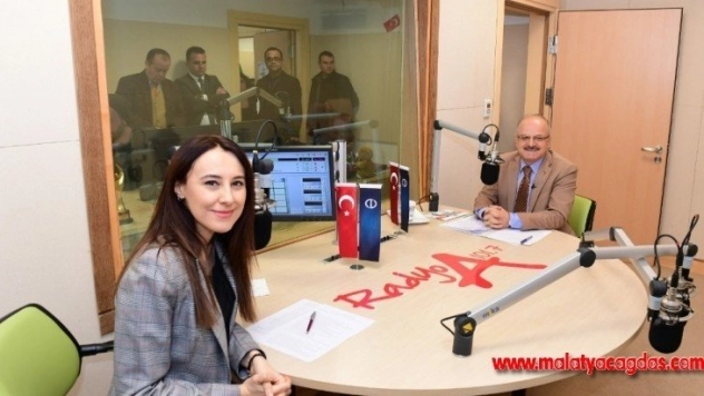 Vali Çakacak, Radyo A'ya konuk oldu