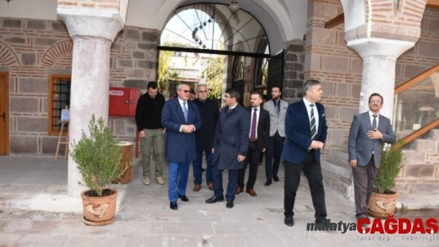 Vali Deniz, tarihi Kurşunlu Han'da incelemelerde bulundu