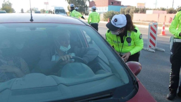 Vali Elban, emniyet kemeri denetimi yaptı