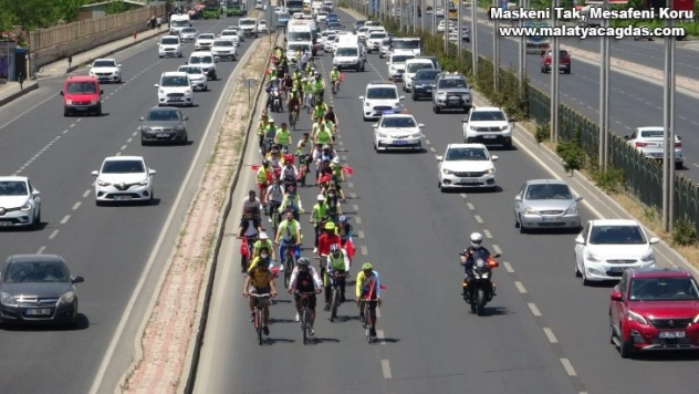 Vali Karaloğlu: 'Kentin kültürünü, medeniyetini, kardeşliğini, birlikte yaşama ve yardımlaşmayı gençlere emanet etmek istiyoruz'
