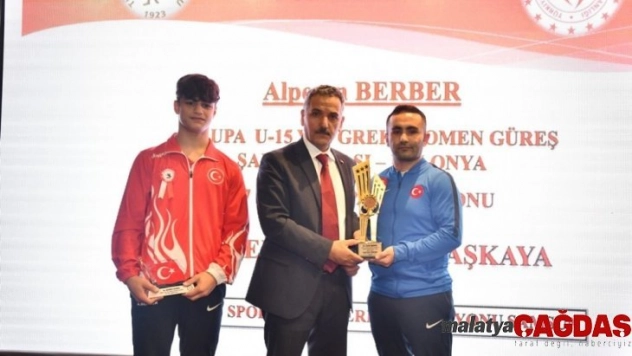 Vali Kaymak: 'İsteğimiz Samsunspor'un Süper Lig'e çıkması'