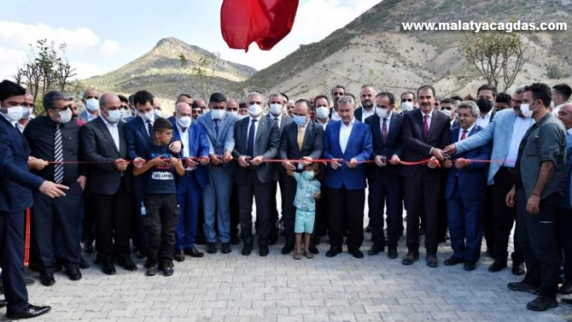 Vali Karaloğlu, Üçocak beldesinde toplu açılış törenine katıldı