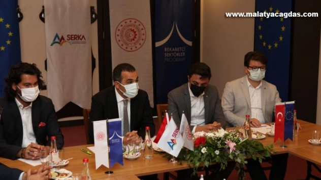 Vali Öksüz: 'Bütün kurumlar Kars Kent Projesi'ne destek vermeli'