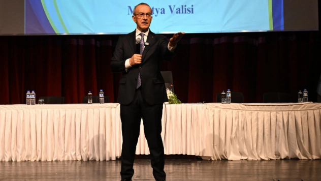 Vali Yavuz: Dinimiz ve medeniyetimiz ilim öğrenmeyi emreder