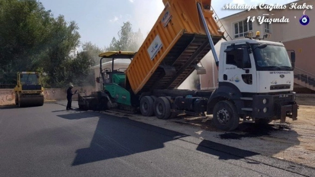 2 bin 200 ton asfalt harcadı