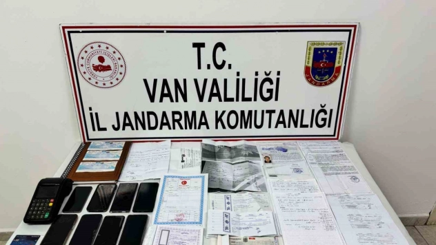 Van'da 'tefecilik' operasyonu: 8 gözaltı