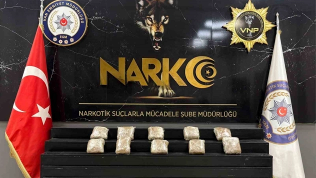 Van'da 13 kilo metamfetamin ele geçirildi