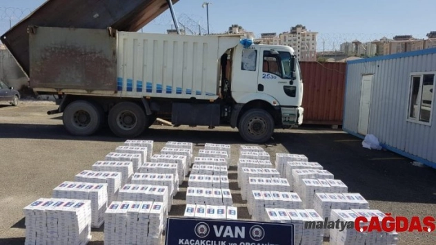 Van'da 163 bin paket kaçak sigara ele geçirildi