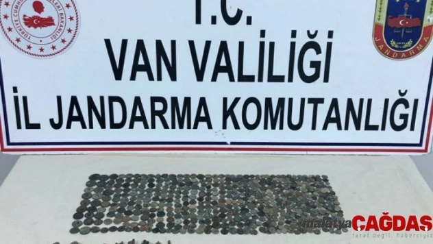 Van'da 656 adet tarihi eser ele geçirildi