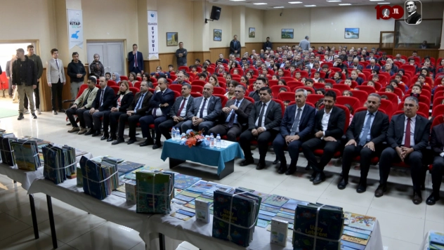 Van'da kütüphanelere bu yıl 1 milyon kitap desteği verilecek