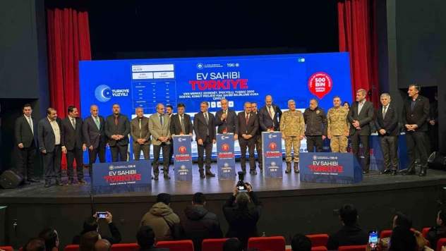 Van'da yüzyılın konut projesinin kura çekimleri yapıldı