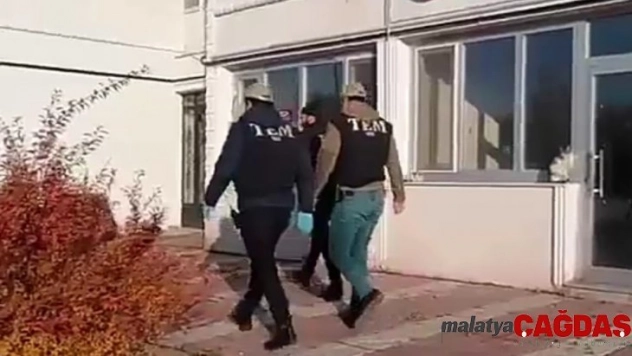 Van'ın HDP'li Özalp, Başkale ve Muradiye belediye başkanları gözaltına alındı