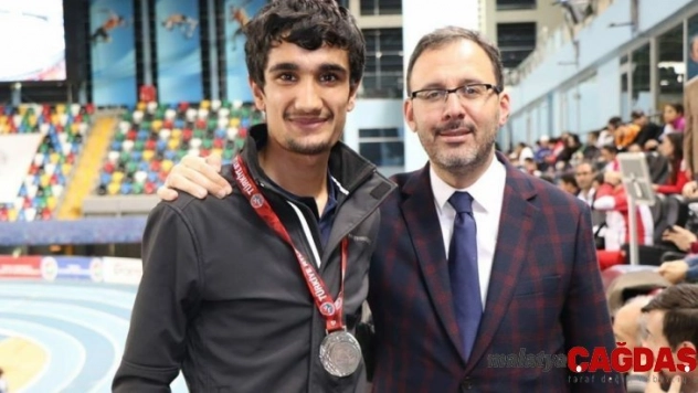 Vanlı atlet Türkiye ikincisi oldu
