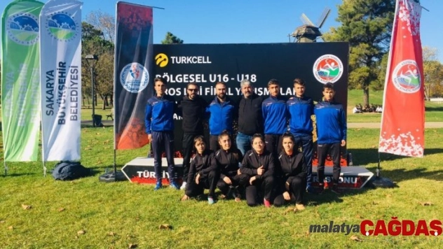 Vanlı atletlerden büyük başarı