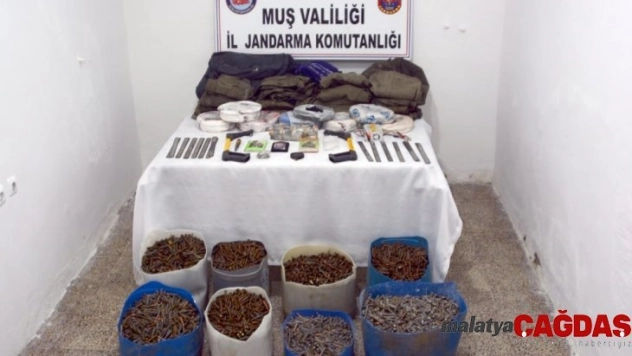 Varto'da 25 bin mermi ele geçirildi