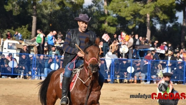 Vatandaştan belediye başkanına atlı mesaj